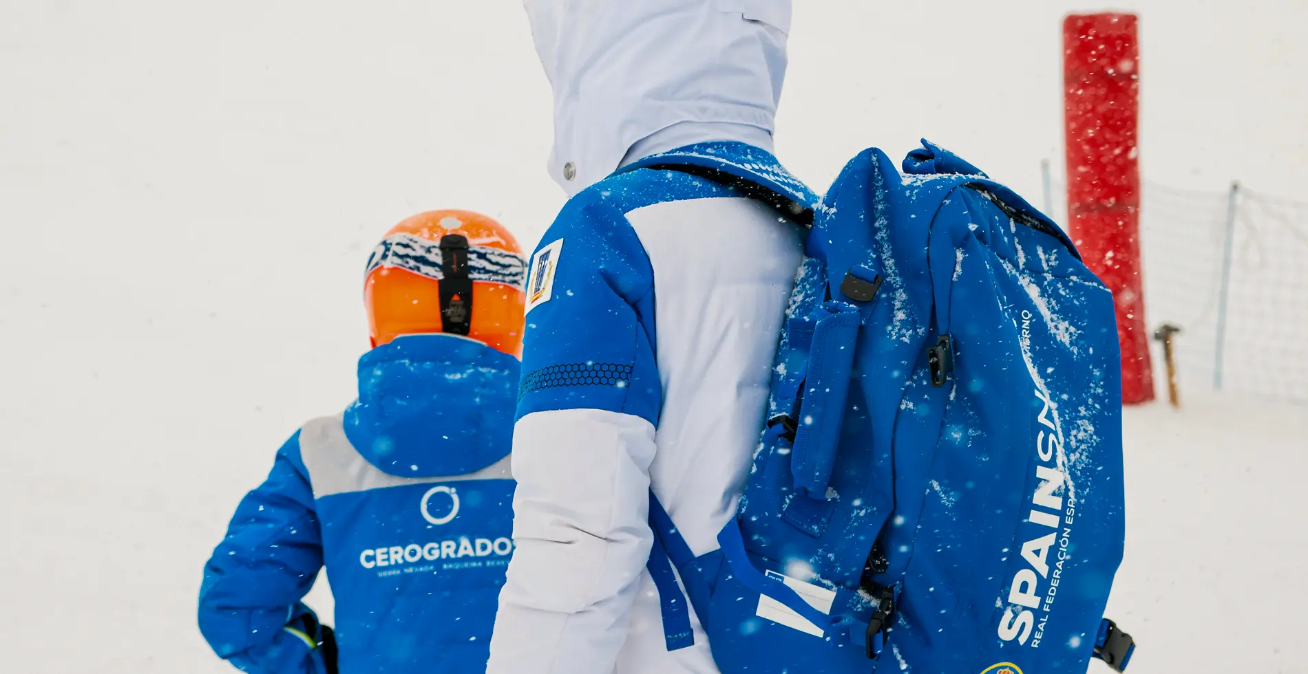 Imagen club competición sierra nevada entrenador instructor alumno deportista